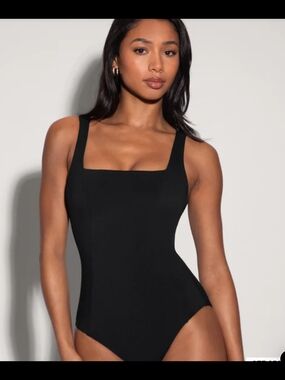 TA3 Squarey One Piece Swimsuit Black L/XL Long NWT Sculpting Lace-Up Back